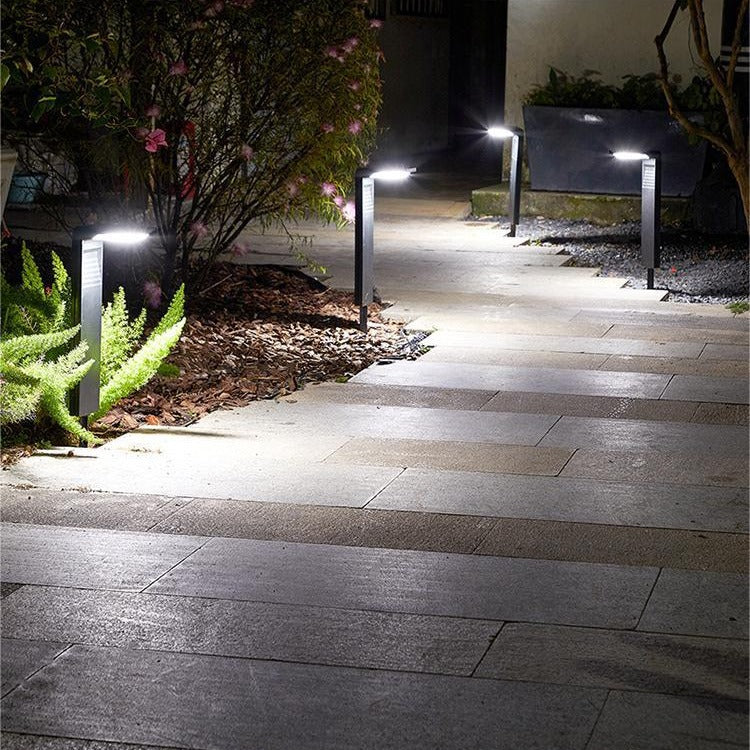 Solar Garden Post Lamp